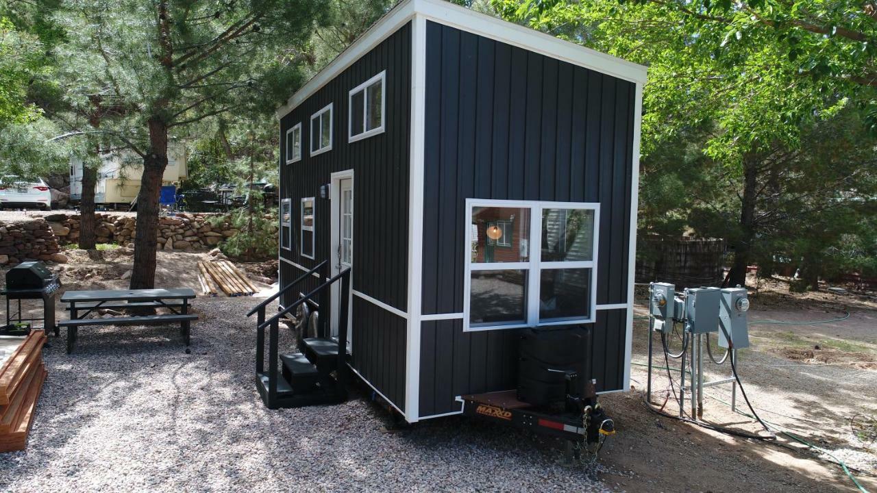 Leeds Hygge Tiny Home Hue-Gah מראה חיצוני תמונה